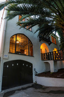 925 Glendome Circle, Oakland